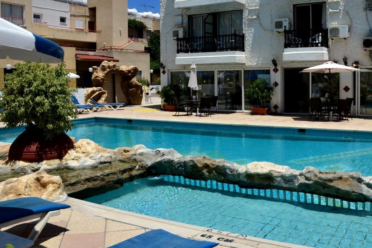 Best Western Plus Larco Hotel Larnaka Exterior foto